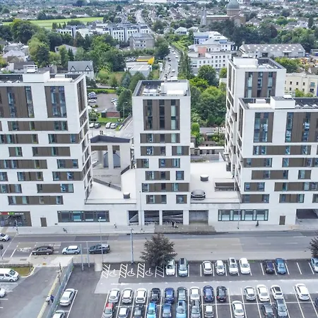 Crow's Nest - Ucc Summer Beds شقة