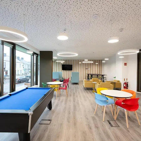 Crow's Nest - Ucc Summer Beds شقة