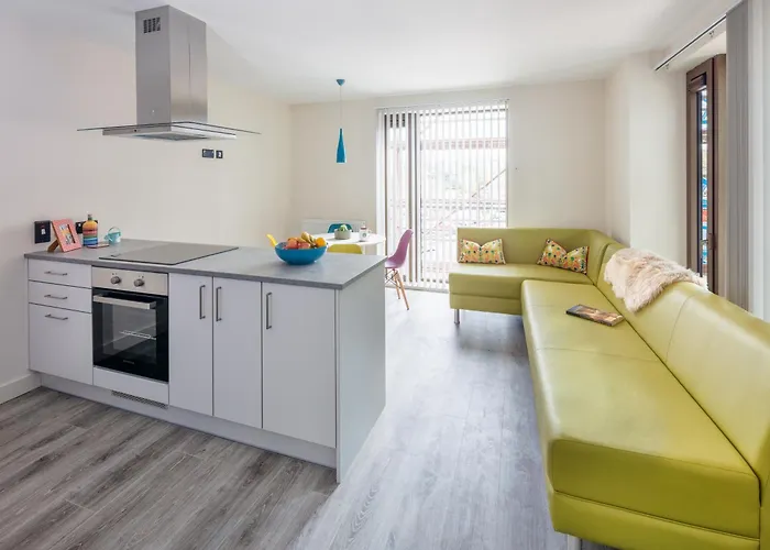 Crow's Nest - Ucc Summer Beds