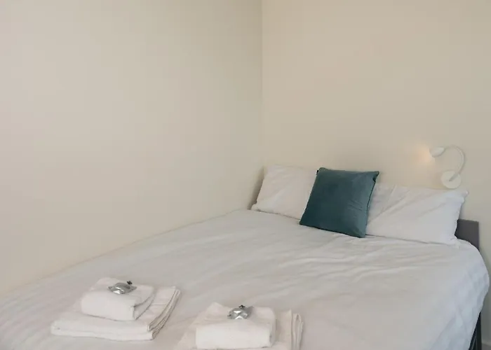 Crow's Nest - Ucc Summer Beds *